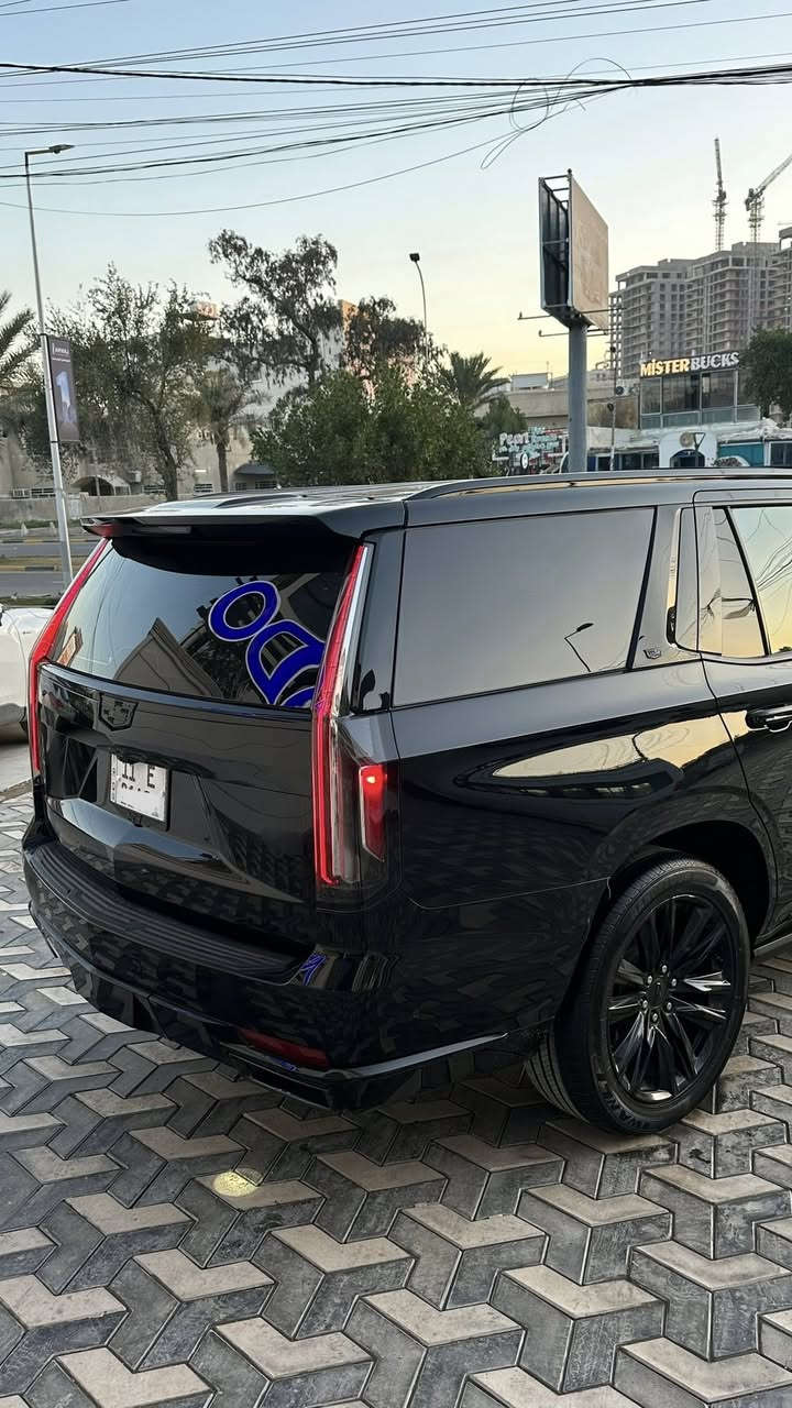 كديلاك اسكاليد (2021 ) اسود  
بلاك ادشن بلادي  فول مواصفات‎
‏‎وارد امريكي جاملغ وبنيد فقط 
مكينه وكير جدد 
السيارة جديدة جداً وماشيه 44 الف 
‏‎المواصفات 
‏‎تشغيل عن بعد 
‏‎‏‎5 كاميرات
‏‎‏‎5 بصمات
‏‎فور ويل
‏‎كشن رجاج 
‏‎دوسات كهرباء 
‏‎داتا شو 
‏‎‏شاشات خلفيه اصل 
‏‎جنطه ذكيه جلاق
‏‎رادار تحديد مسار
‏‎رادار خلفي
‏‎رادار امامي 
‏‎رادار جانبي 
‏‎كشن تدفئة وتبريد سايق وراكب
‏‎كشنات خلفية تدفئة
‏‎كشنات خلفية منفصل VIP
‏‎علامة كاديلاك ضوئية بالدعامية الخلفية
‏‎الكشنات كهرباء الخلفيه 
‏‎ذاكرة ميموري ستيرن وكشن
‏‎ويل ٢٢ بلادي  
مكان سيارة بغداد-المنصور
سعر 59 الف دولار 
‏‎رقم الهاتف ***********
