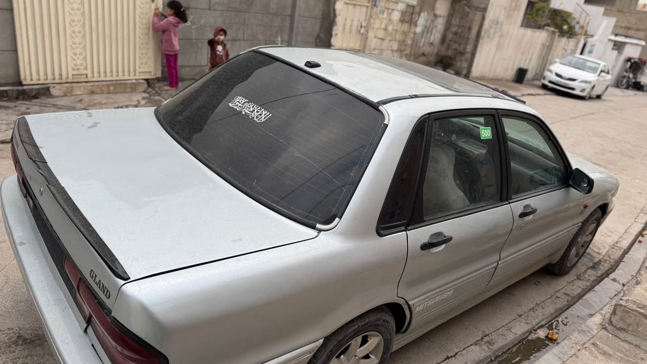 $4100 

گلاند مؤديل 1991 
ليدرانيكى كه مى هه يه بئ ناوى 
سبوغ عام لؤ جوانى 
4 جام كاره بايى قوفل مه ركه زى 
مەکینە 63 گێڕ عادی
مه كينه ى سه رف ده كات 
موس و براوه و وه رگه ران به ناوكردن به شه رت 
سه نه وى مانگى 8 به سه ر چووه 
80 هه زار غرامه يه دواى معامه له ده گه ريته وه
سعرى 41 وه ره قه كه ميك معامه له ى تيدايه
شوێن هەولێر
*********** whatsapp أربيل, العراق
