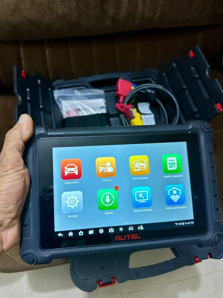 Autel mx900 
جهاز نظيف كلش وخلصان الأشتراك وقيمة اشتراكه 150$ بالسنة 
السعر 300$   وللعلم تحديثاته مستمرة ومتوقفت
***********
