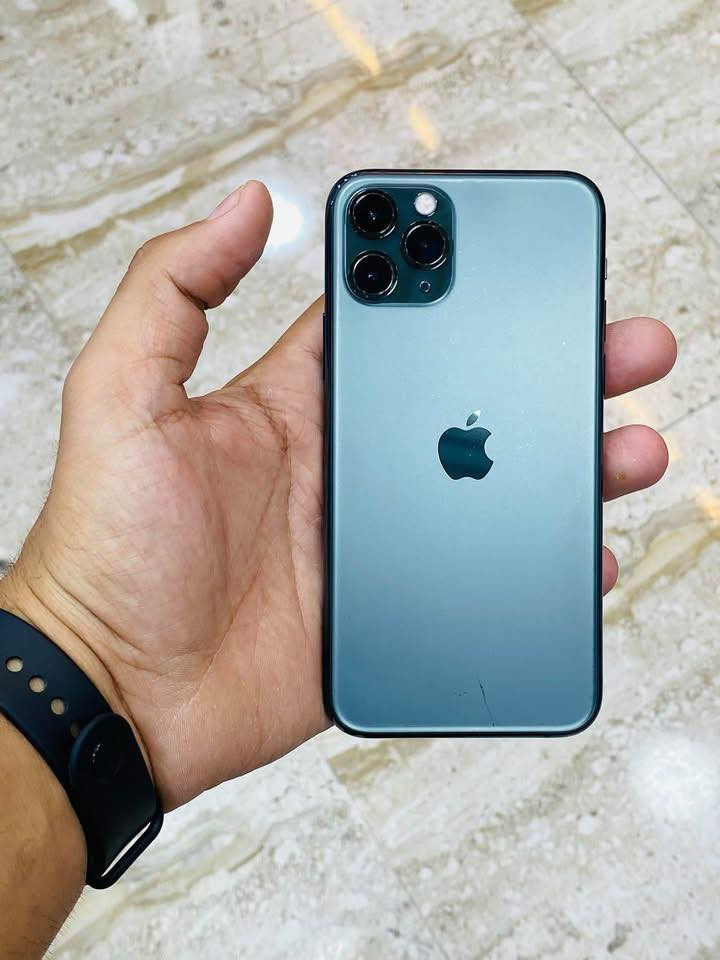 11برو تلفون مكفول من كلشي ذاكر 256 بطاريه 78 تلفون شرط الفحص وين ماتريد اخذه وتر مكاني بصره المطيحه

***********
