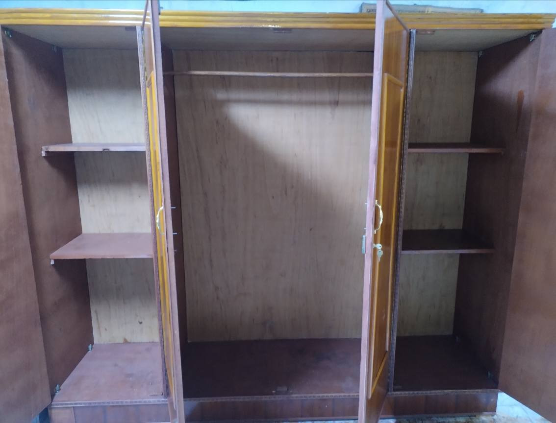 كنتور صاج طول مترين ونص ورتفاع مترين نضيف مابي شي ب 190 وشراي خاص عنوان ديوانيه عمارات نسيج ***********
*********** ديوانية, القادسية
