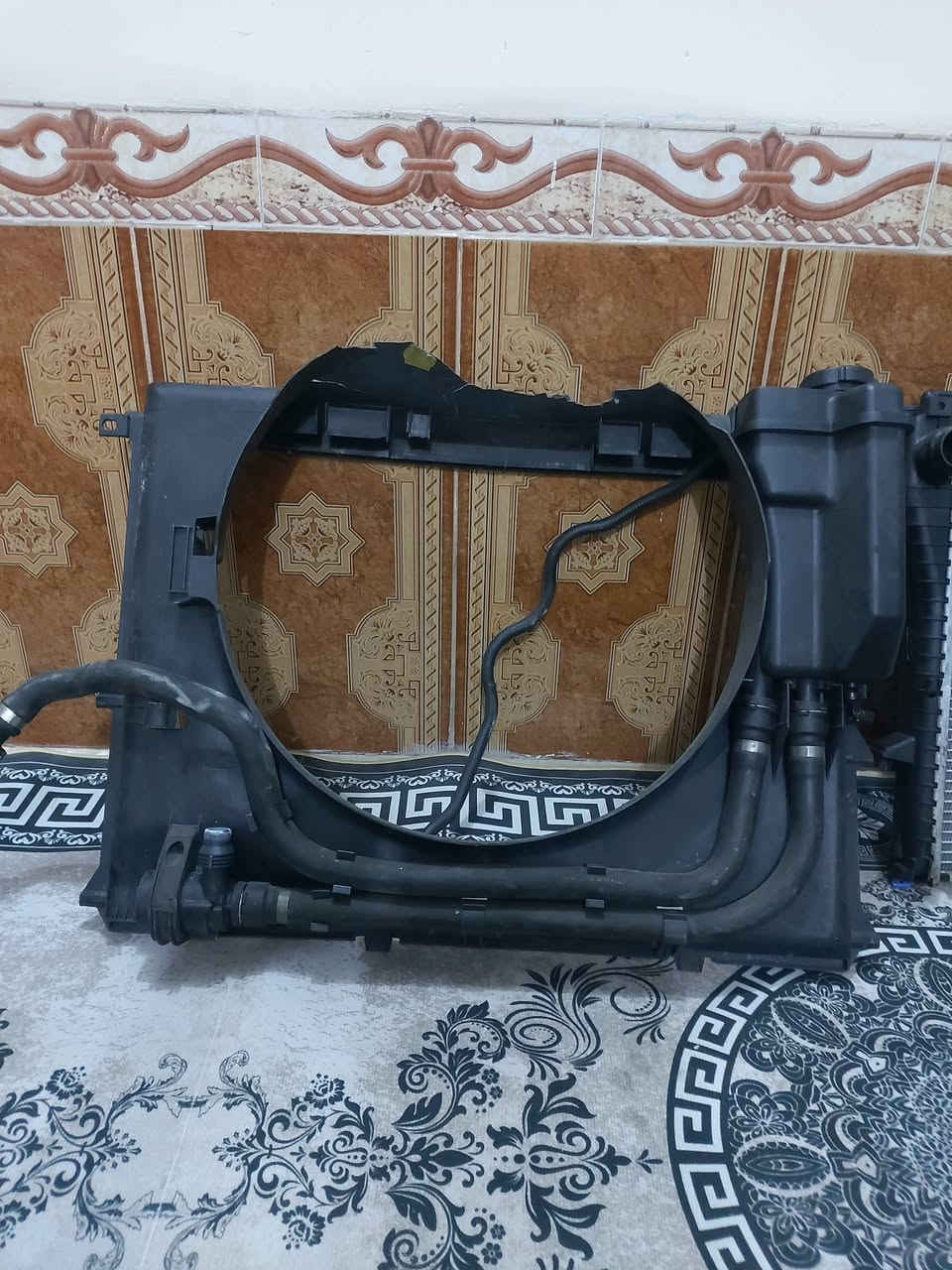 غراض e39 صقر للبيع كلمن وسعره مكتوب ***********
بي واتس
