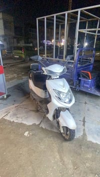 درجه شحن لل بيه ما بيه نقل او عطل فقط ينراد اله شاحنه سرعته 60 و بيه 6...