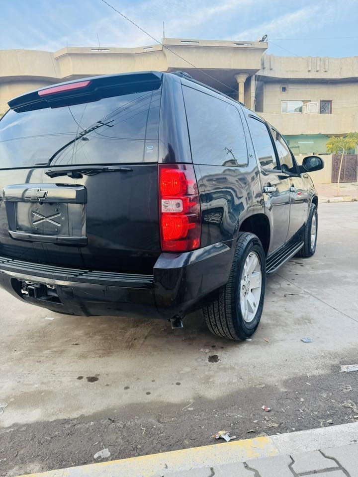 سلام عليكم سياره تاهو موديل 2008 أدوات بدون رقم سياره جاهزه خير من الله تبريد تدفه 
كير شرط 
سياره دواخلها كشرها نضيف 
سعر سياره 65بي مجال 
مكان سياره كركوك 
***********
