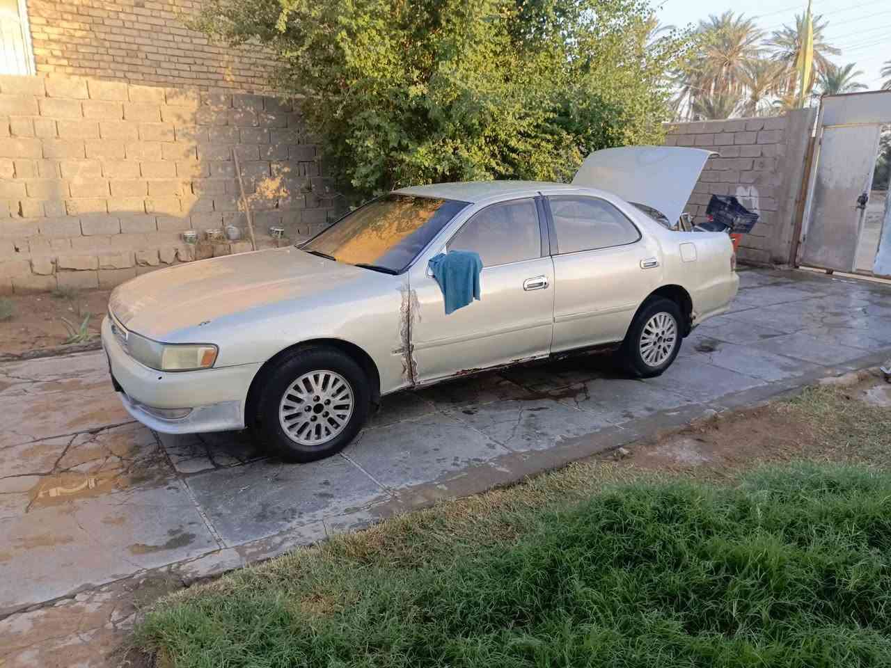 السلام عليكم
كرسته نفخ موديل 93
السياره بيه كص التكمه جهة السايق مثل ماموضح بالسونار.. محرك ونجي كير جديد توني شاده شهرين حداديه اماميه وتايرات الكدام جدد البرنكيتات شحم جدد غرامات.
4 ورقات...السعر 35...  الغرامات ينزل من سعرهه 
مكان السياره شطره رقم الهاتف ***********
