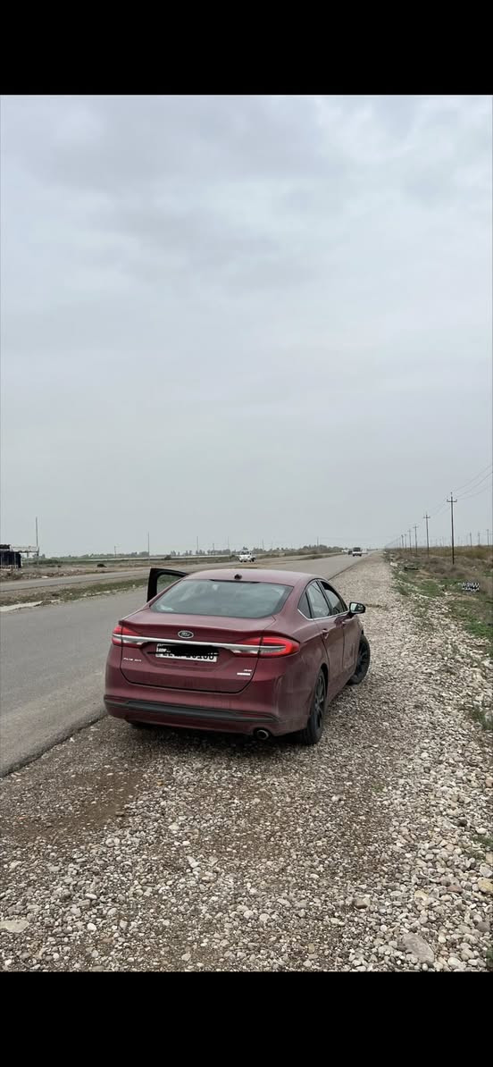 السلام عليكم

Se فورد فيوجن 2017 ماشية 130 الف كيلو محرک 1500 توربو

فتحة سقف -

شاشة كبيرة -

بصمة تشغيل

تحديد سرعة -

كاميرا -

حساسات -

كير ماوس -

تبريد خلفي -

ضرر السيارة جاملغ سكن و شويه بالباب فقط بدون ایرباک وبدون دواخل وبدون بجم بشرط صور الحادث بالمنشور موجودة

سيارة نظيفة جدا بشرط الكير والمحرك شركة تبريد ثلج .

*********** 📞
