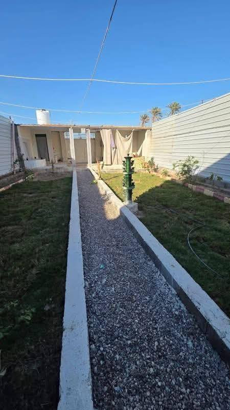 وفرنالكم
شاليه للبيع تريد سكن تريد استراحه

#مساحه 200 متر 

#السعر 40 

#موقع مميز في البصره ابي الخصيب شارع المحكمه الجديده (كوت الحمداني )
يحتوي على غرفه للاستراحه 
وصحيات 
وكراج
شلال 
الباقي حديقه 
كافة الخدمات متوفره
شارع ١٠ متر
استفسار أكثر الاتصال *********** متوفر واتساب
