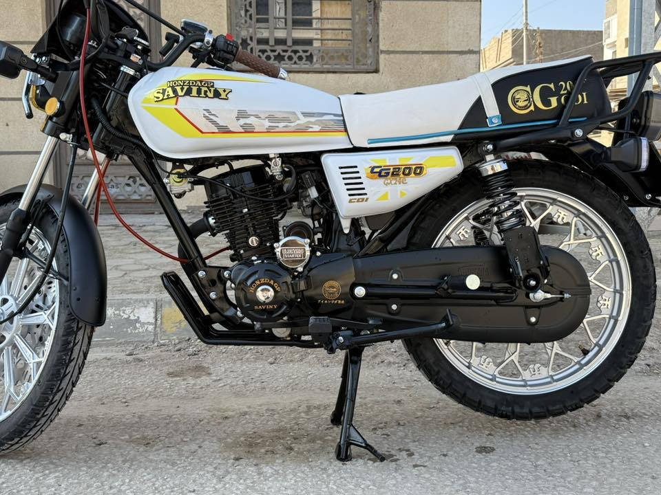 سيفا ٢٠٢٥ 
الدراجة نظيفة كلش قبل شهر طالعة من المعرض 
مكانها طويريج 
السعر ٨٠٠ وبيها مجال 
***********
