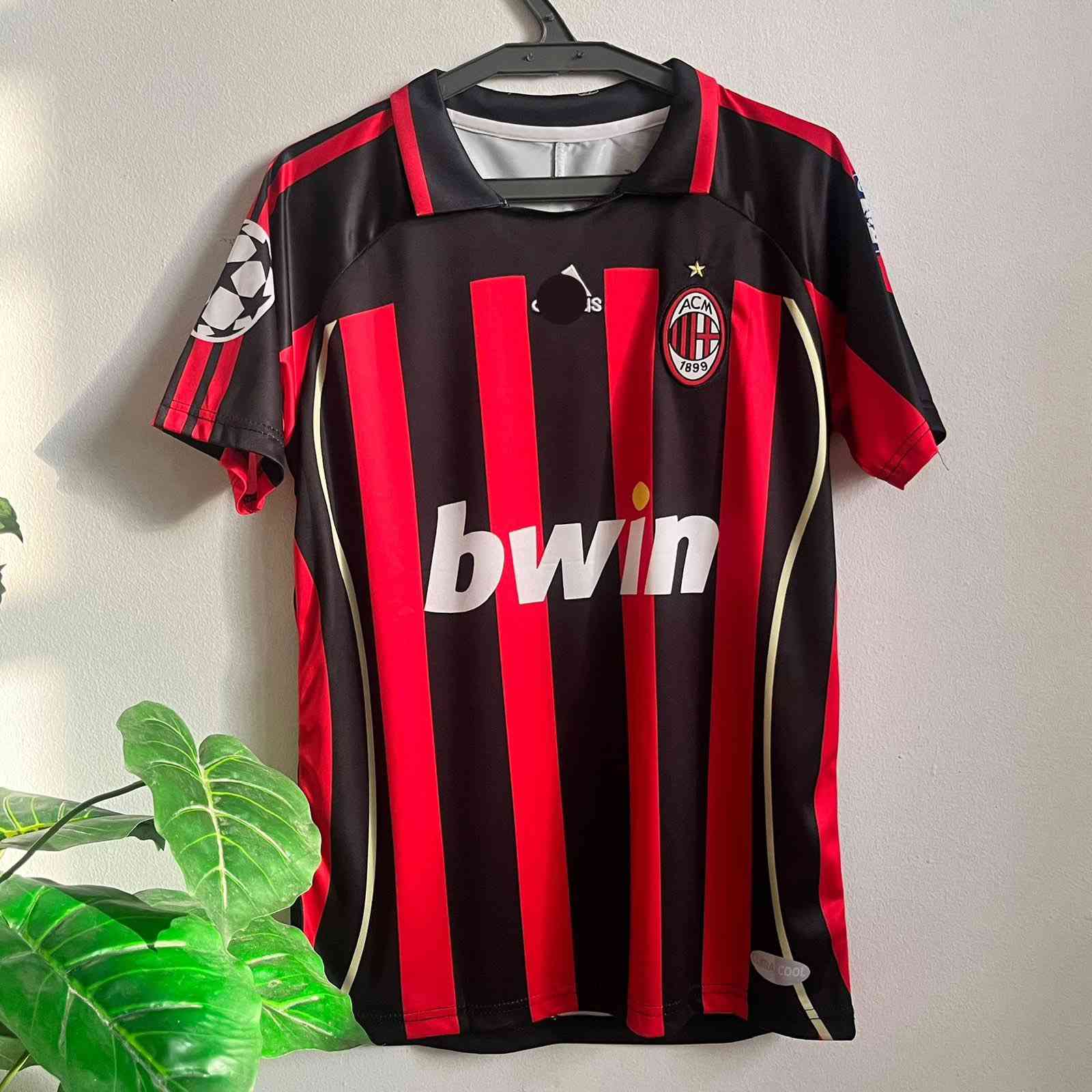 دريس ايسي ميلان
للاسطوره كاكا 
رقم 22
15الف مع توصيل


**إذا كنت صاحب هذا الإعلان وتريد حذفه لأي سبب، رجاءا أرسل رسالة إلى الدعم الفني**