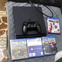 بلي فور جهاز جديد جدا ويا يده اصليه واقراص  بغداد الامين الثانيه 07715...