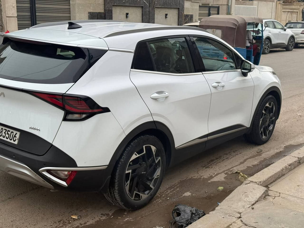 السلام عليكم
كيا سبورتاج للبيع 2024 لون ابيض 
مكفوله كفاله عامة من كلشي مابيه اي نقص
السيارة ماشية 40 الف 
رقم اربيل شركة نيم الدولية هزة تسقط بشهر الرابع 
والسنوية 2029
مواصفات:-
فول مواصفات للاخير من عدا الفتحة 
جنطة كهرباء 
حساسات امامي خلفي 
اربع بصمات 
رادار 
نقطة عمياء 
كامرة دواره 
مود درايف 
اوتو هولد 
كار بلي 
فول تحكم كراسي كهرباء
وبعد بيه هواي مواصفات 
مكانه الدورة بغداد 
الرقم:-
***********
226 ورقة وبيه مجال
