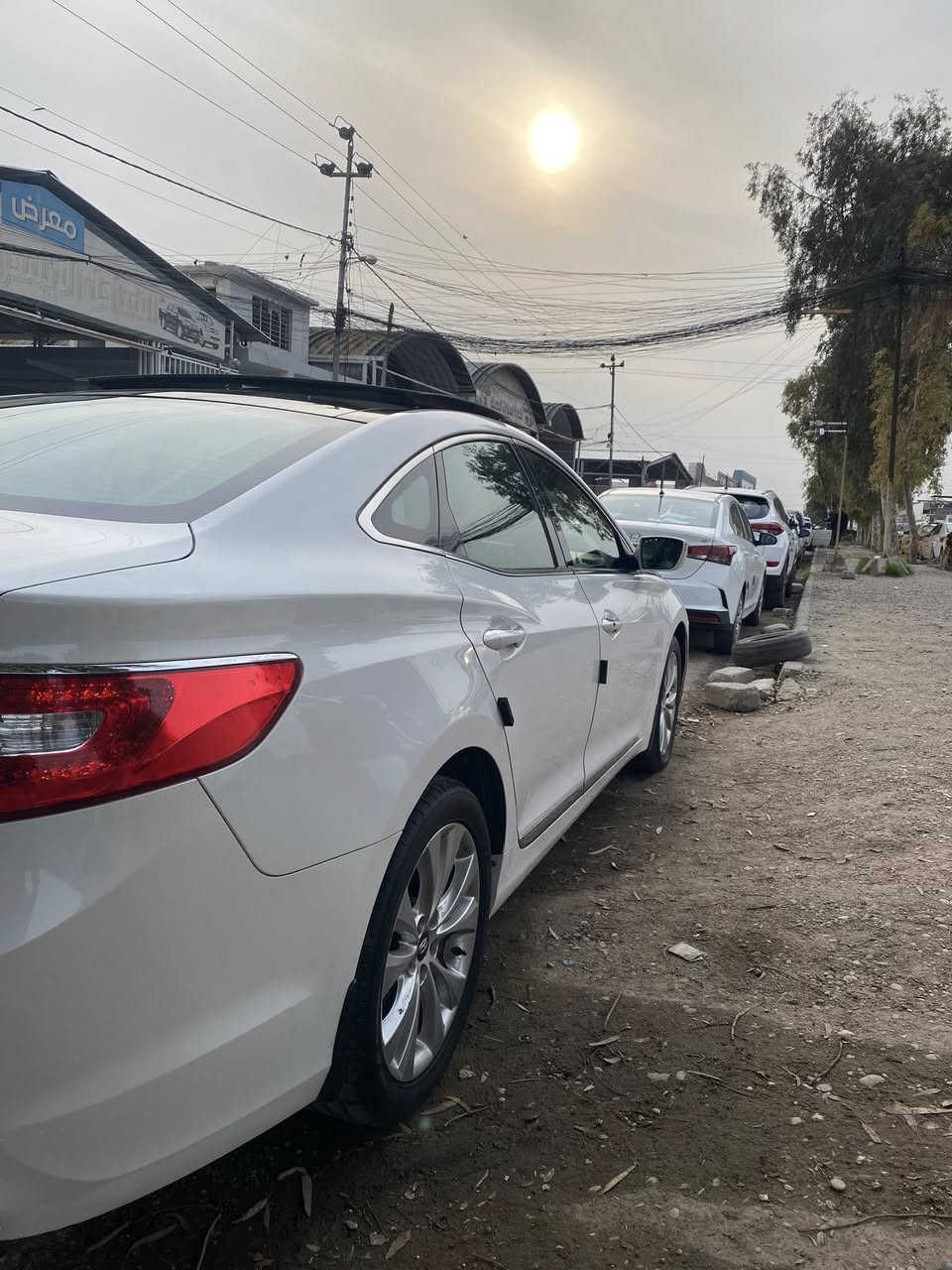 السلام عليكم 
هيونداي أزيرا 2012
كفالة عامة من الصبغ والبارد والتبديل سبير مانازل 
فول مواصفاتVip مكينة2400دوش شرط رقم نينوى الجديد باسمي شرط التحويل للتواصل على الرقم***********
