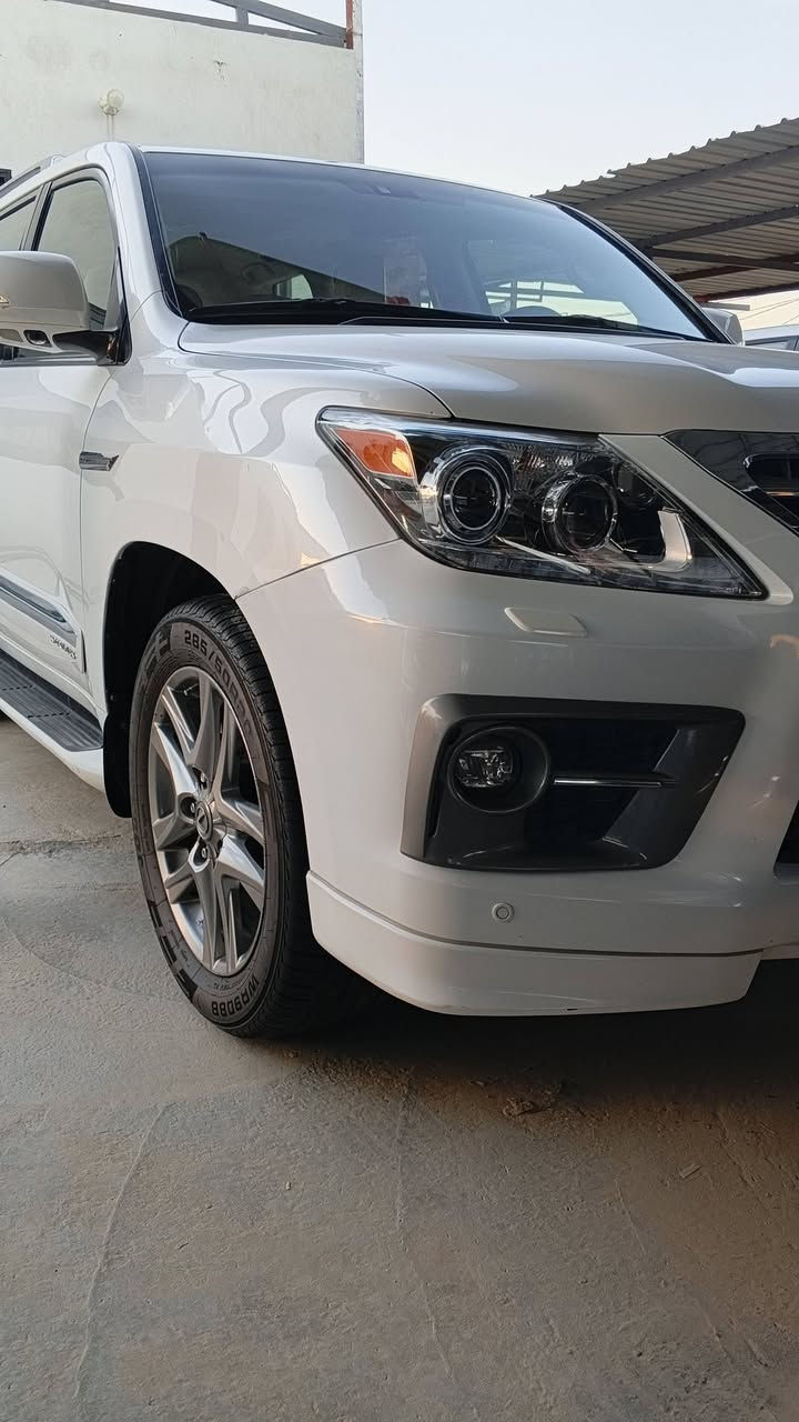 لكزز Lx 570 سبورت بلص
مويل 2009
رقم شمالي 
سعر مناسب 
الملاحظات بارد الجاملغ الامامي عكس السائق 
للسعر وتفاصيل أكثر 
اتصل ***********
