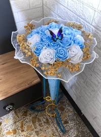 ورد ستن • ورد صناعي • مزهرية