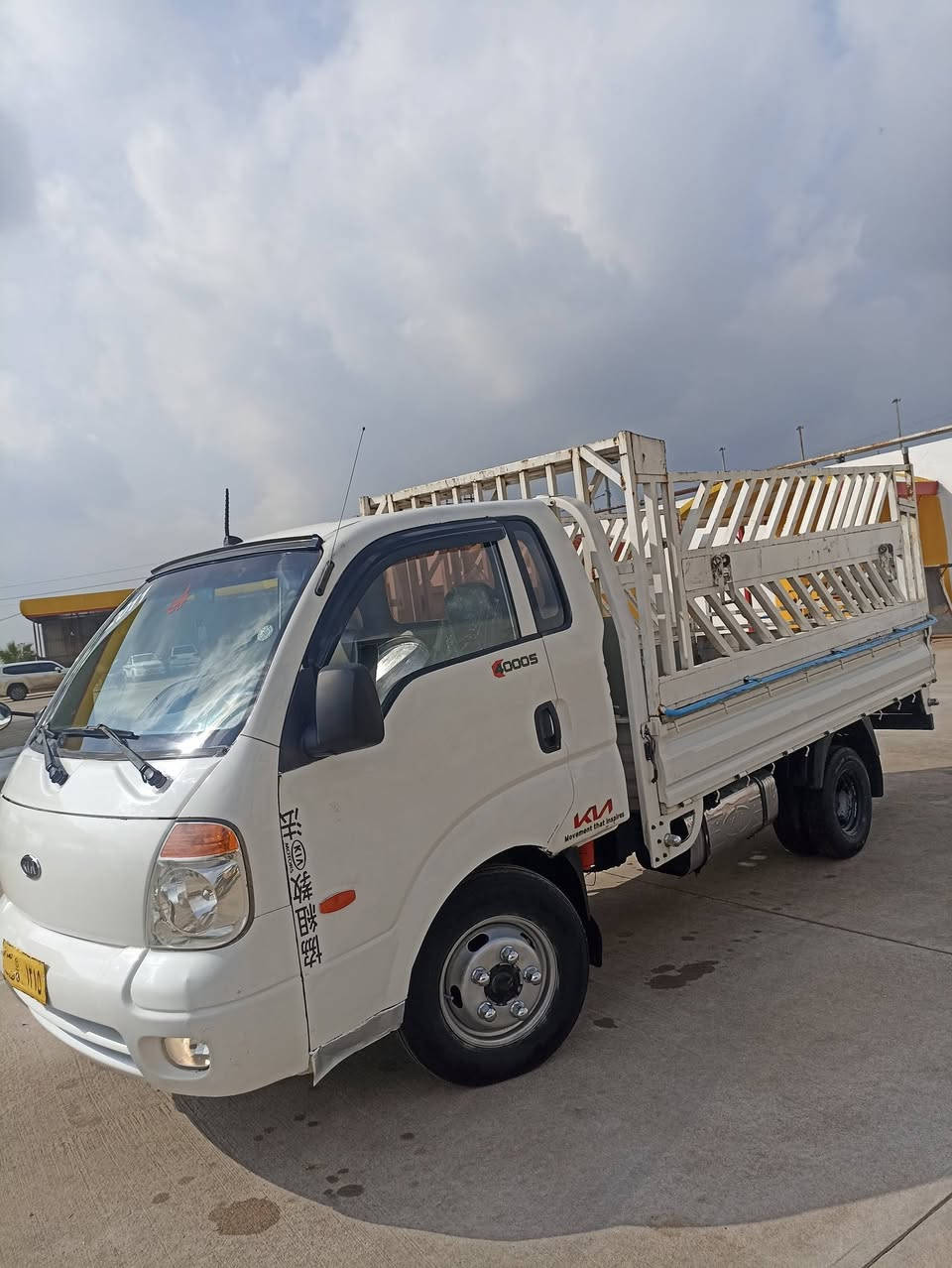 هه ر ٣ كه يا ٤٠٠٠ يه براوه نه يه كيان مه كينه عاديه و دوانيان مكينه سوبه ره بي عه يبن ناونيشان روفيا مه كينه عادي ٦٨ و مجال مكينه سوبر ٧٥ومجال***********
