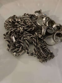 متاح • اكسسوارات شخصية