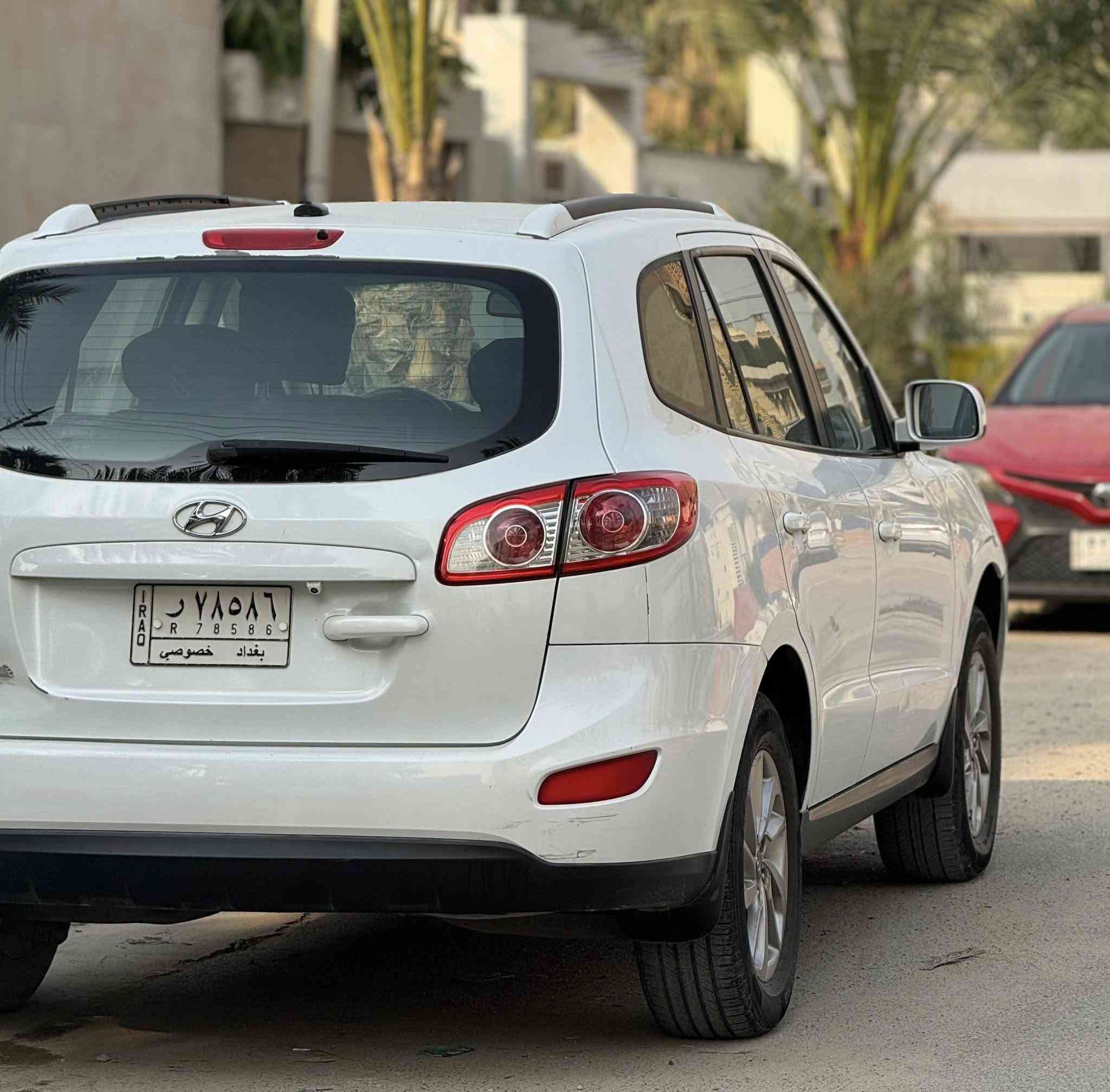 السلام عليكم
سنتافيا 2012  محرك 2400 دوش 
رقم بغداد مشروع وطني سنوية غير ساقطة 
السيارة جاهزة من كلشي 
صدر امامي جديد 
كهربائيات كاملة 
دوشمة كشنات 
تبريد ثلج 
محرك وكير كفالة 
تايرات نظيفة 
سيارة تحكم ستيرن 
نظام منحدرات 
داخل صاج 
بلوتوث 
دبل جكمجة
تبريد بل تكم 
5 راكب 
ضررها من اميركا داير جاملغ وباب خلف السايق 
مكان السيارة المنصور 
السعر 129 وبيها مجال 
***********
