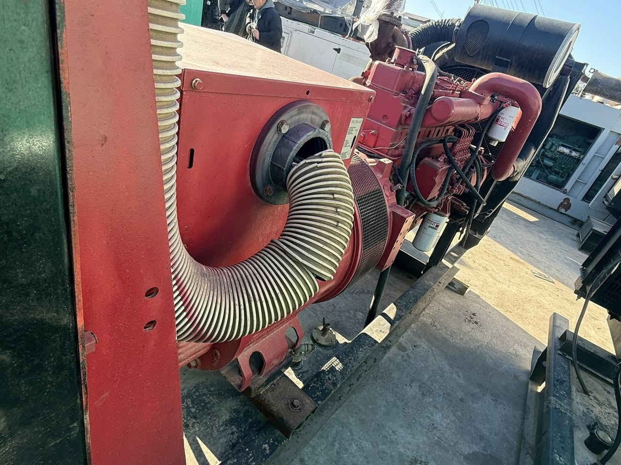 السلام عليكم 
دوسان 3 كور اوربي 
250kva 
ساعات العمل اقل الف ساعه 
نظام اوتو حمايه فول اوتماتيك
وضع بلاد شركة  
أربيل صناعه جنوبيه 
نظام اوتو حمايه فول اوتماتيك
وضع بلاد شركة  
🚚يوجد توصيل الى جميع المحافظات وبضمان🚚
🚚كياندن هةية بو هةموو شاركان بةكرينتى🚚
 للاستفسار:
 ابو علي 
***********
***********
***********
