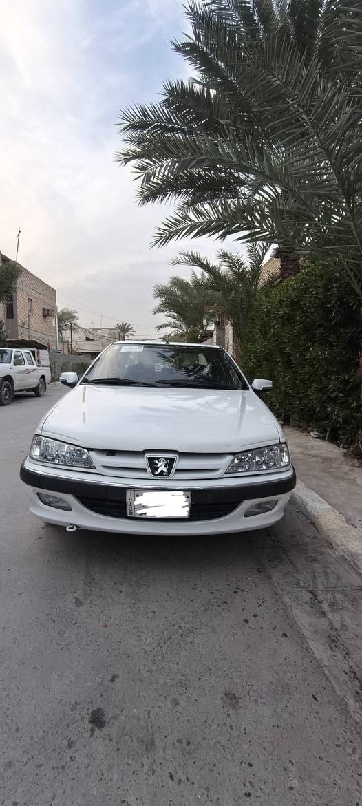 سلام وعليكم بيجو بارص 2012 سيارة كلش نضيفة وجاهزة من كلشي مكينة كير حدادية خير من الله بيهة صبغ نص جاملغ أيسر أمامي وبنيد مبدل بدون أي ضربة دواخل كلهة بلادية سنوية ٢٩ مصفرة غرامات رقم ديالى مشروع وطني  مكان بغداد سعر ٤٧ وبيهة مجال رقم ***********
