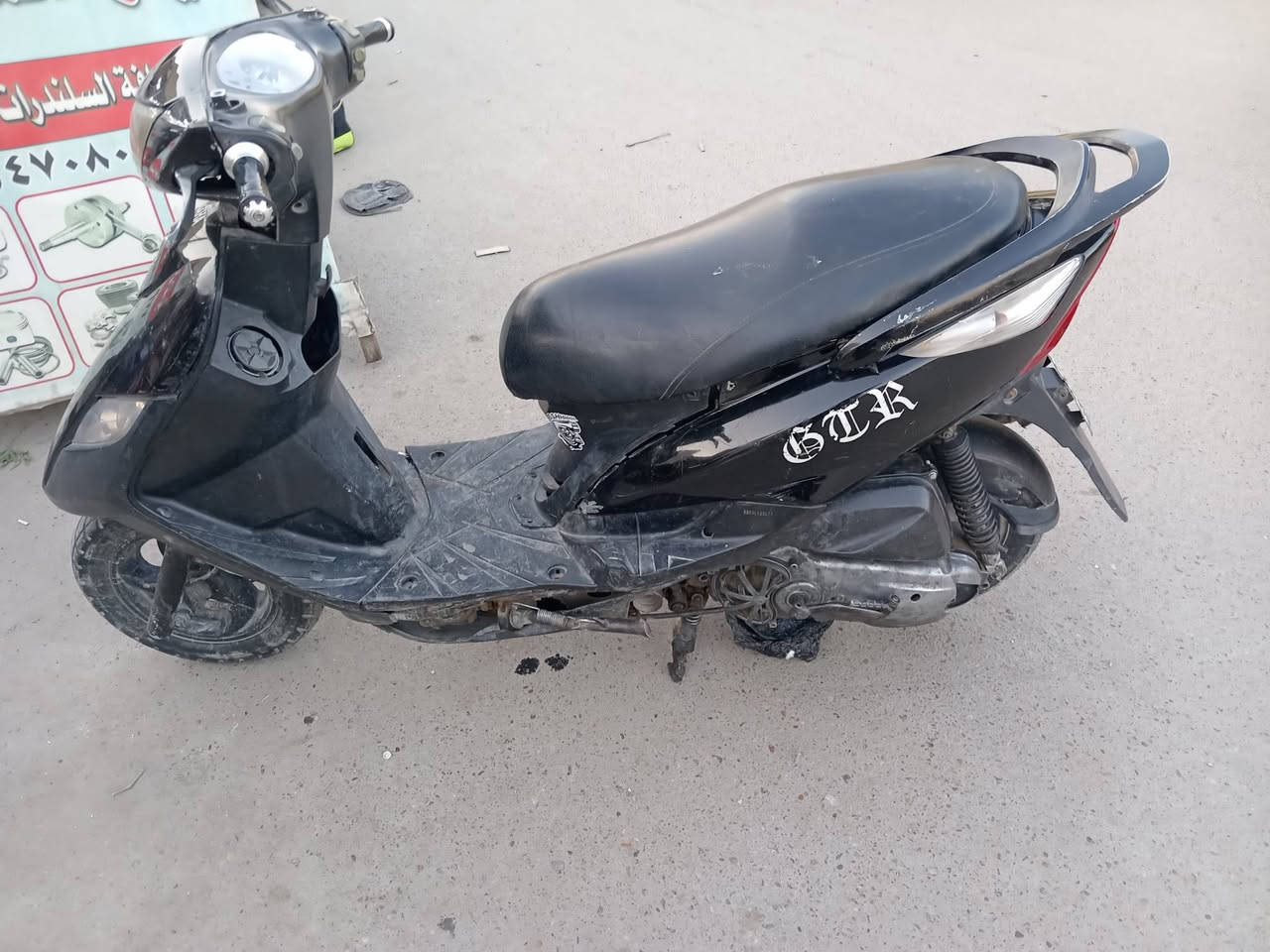 للبيع ماكس ثعلب 140 كهربيات شغاله محرك اخرس
بيه ملاحضات بسيطه سعر 325 مكان بغداد المدينه  ***********
