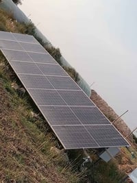 طاقه شمسيه 16انبير.البيع ثمن الواح 07827404839