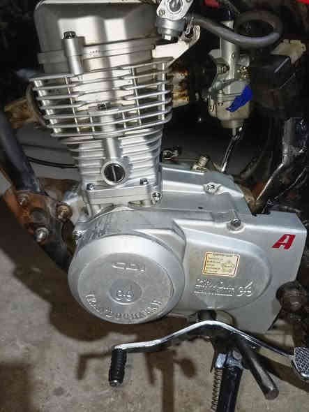 السلام عليكم دراجة للبيع أرشة 18السعر 275وبيها مجال مكاني شارع كربلاء نجف عامود 233
هذا رقمي بيه واتساب، ***********
