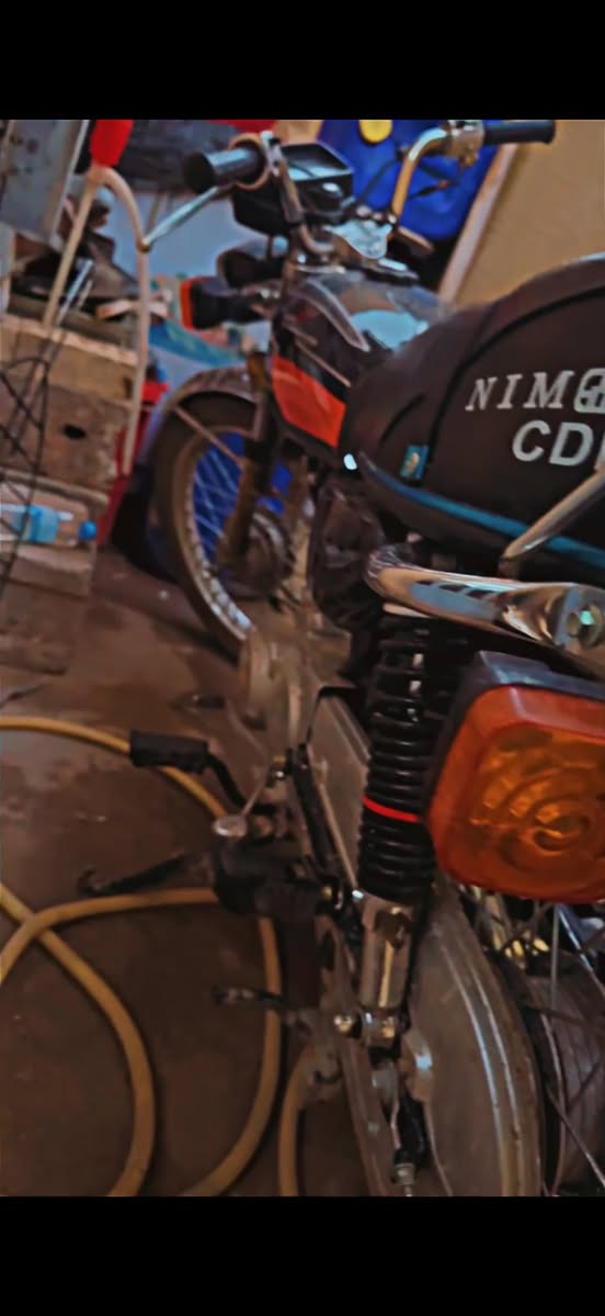 ‏سلام عليكم دراجة إيراني نامي برو موديل  25 
‏دراجة كل شيء ما بيها بس شوية دبل رايد له دهن 
‏اوراق كاملة المكان بغداد بياع سعر 550
***********
