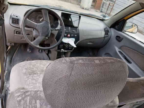 السلام عليكم....طيبه ١٥ كير ومحرك وتبريد شغال وخير من الله تخم تاير جديد باتري جديد حداديه ودبلات جديد رقم بغداد والكشر هاي صورها مكانها بغداد  دوره سعرها ٣٦ الاتصال على الرقم ***********
