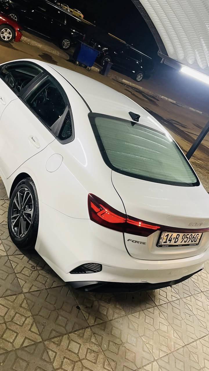 السلام عليكم كيا فورتي 2023 وارد امريكي معوقين مكفوله تغرير مواصفات اعتياديه ويل كب رادار امامي كامره دواره وبعد باقي مواصفات السعر 163 ورقه ***********
