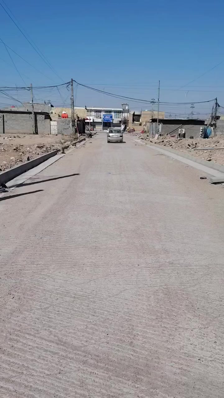 مشتمل الليبع في واسط كوت منطقه الفلاحية حي الجامعه الاساتذه مساحه ١٠٠ متر شارع ١٢ متر الوجهه ٥ متر النزال ٢٠ متر البناء حديث سنه ٢٠٢٥ وقريب على شارع ٣٠ السعر اتصال على رقم ***********
