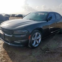 تشارجر SXT • ٢٠١٥ • بدون حادث