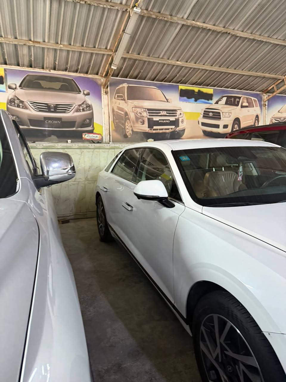 ازيره  ٢٠٢٤ ماشيه ٣٤ 
فول مواصفات عده الفتحه شاشه جبيره كشنات حضن مشيف تحكمات ستيرن حفض ميموري تقديم وترجيع السياره بل ريمون هواي مواصفات بيه بعد  رقم بغداد 
حادث جاملغ خلفي عكس السايق بدون كص معمر نفسه 
سياره  جديده بعدهي ع وضع الشركه  
سعر ٢٤٠
***********
