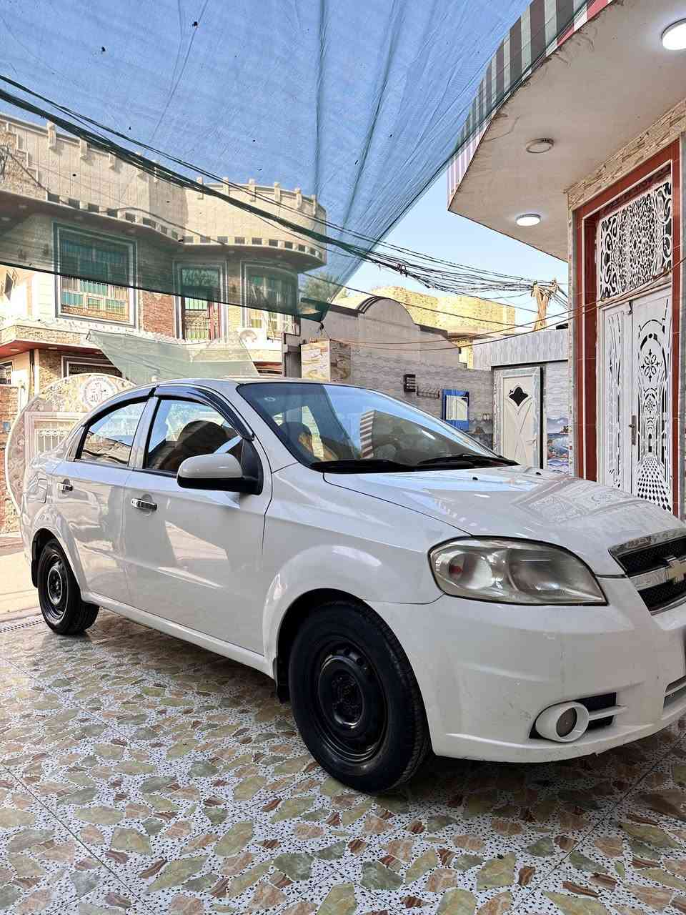 افيو 2009 خليجي گير اوتوماتيك رقم بغداد
مشروع وطني سنويه لل27
سياره مكفوله من الضربه والتبديل 
صبغ قطعتين فقط اثر شخوط بدون معجون 
مكينه وكير وحداديه كفاله عامه
تخم تاير جديد 
سياره جديده مال جناي 
مكاني بابل حي نادر 
السعر 65
***********
***********
