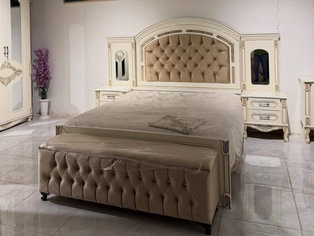 موديل جديد ضمن وجبه الدرجه الأولى
موديل (. أوبال )جاهز للحجز والتوصيل المباشر

ضمن وجبة الاصباغ البوية

غرفة 6 ابواب طابقين ملحق داخلي

تتكون من 10 قطع

وجه الكنتور يكون." 16 ملم  MDF 
داخل الكنتور صاج طبيعي 4 ملم 

ظهر الكنتور جرجوبة براغي 

القاعدة الارضية للكنتور بلوك بورد

ارتفاع الكنتور مترتين و62 سم 

عرض الكنتور مع زاويه الملابس 4 امتار و60 سم 

السرير طبقة بلوك بورد

السعر / مليونين و600


**إذا كنت صاحب هذا الإعلان وتريد حذفه لأي سبب، رجاءا أرسل رسالة إلى الدعم الفني**