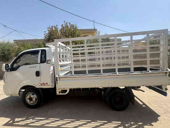 السلام عليكم  كيه  فحل 
 موديل ١٦
مشروع وطني 
رقم بابل
تحويل مباشر  السياره مكفوله 
محور تاير ١٤
استد ٢٧
السعر  ١٣٠
رقم الهاتف ***********
