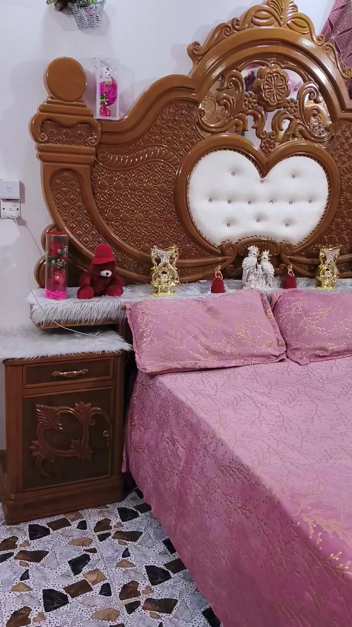 غرفة للبيع شغل نجارة العنوان النجف شارع الحولي المراسلة على هذا الرقم
***********
