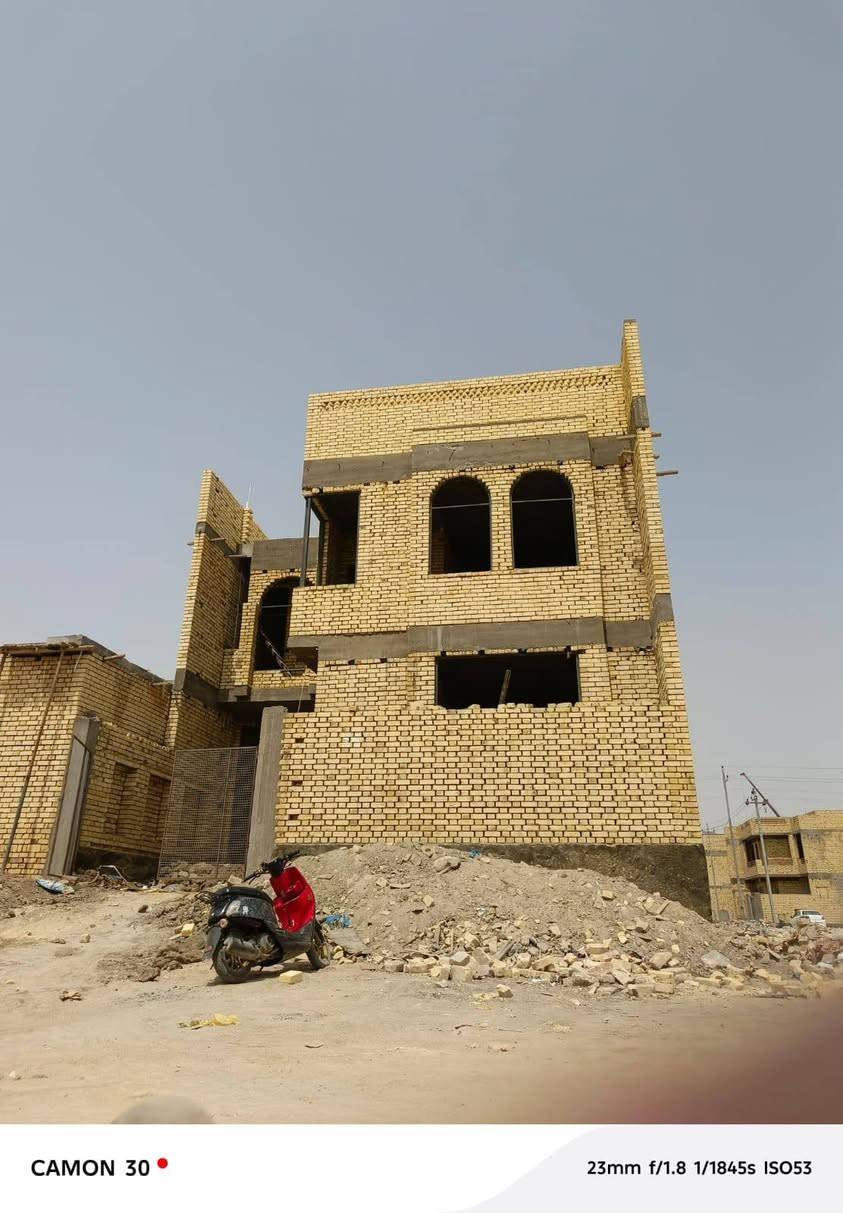 ابو ملاك زيرجاوي
هذا جزء من عملي 
***********
