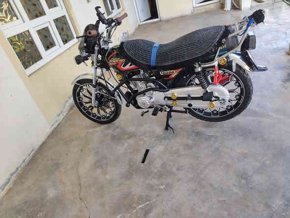 لبيع نامي برو محسن 200عدل موديل 25 جديد بعده مكان جسر حلوان  سعر 925بي مجال***********
