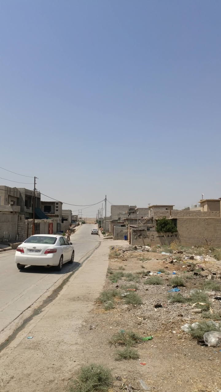 قطعه ارض للبيع (زراعي)
موقعها المعسكر خلف جمله عثمان الفرع الثاني 
السعر ٣٠
‏‪***********‬‏
