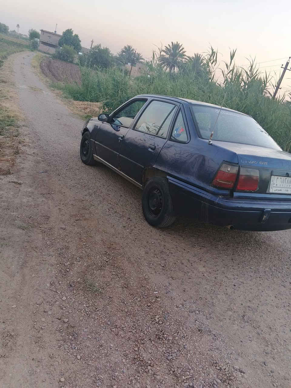 سيارة البيع لمس  رقم بغداد  مكان سيارة بغداد اليوسفية  رقم صاحب سيارة *********** و***********
