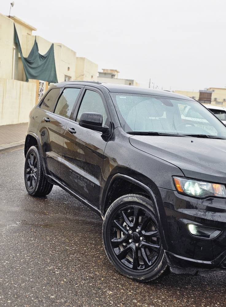 2 بارجه بي ژوري بي يرباك
٢٠٢٢
بلاك توب 
*********** مرغصور, أربيل
