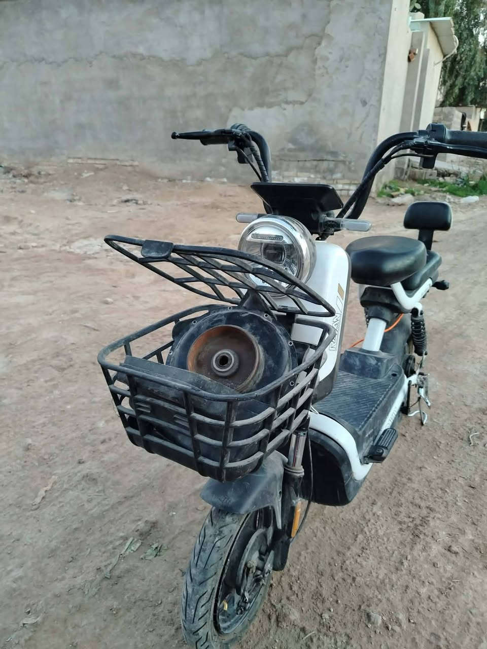 دراجة شحن للبيع 100 عوزهة بطاريات دراجة نضيفة


**إذا كنت صاحب هذا الإعلان وتريد حذفه لأي سبب، رجاءا أرسل رسالة إلى الدعم الفني**