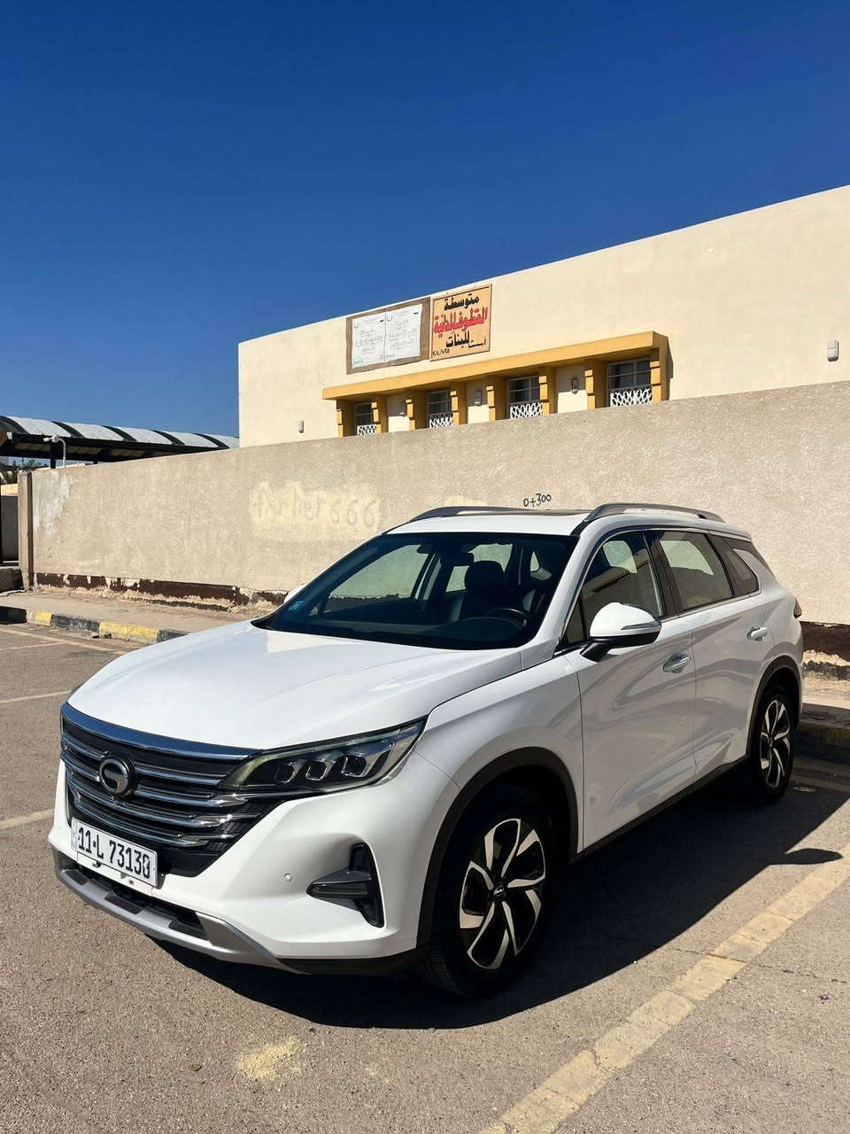 السلام عليكم للبيع gacموديل ٢٠٢١ ماشيه ١٥٥ الف السعر 12500$ وبيها مجال الاتصال  ***********
