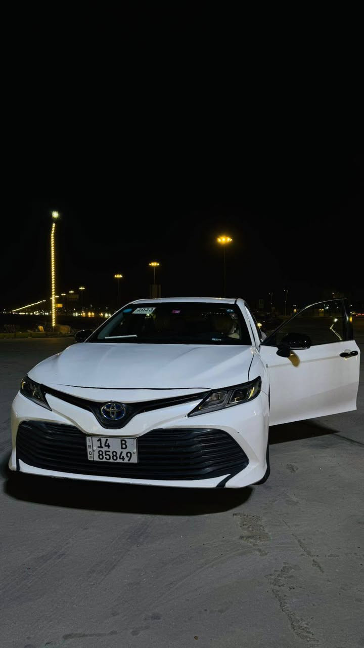 السلام عليكم كامري 2019 تكسي الامارات هايبريد معلايه 23 مصبوغه عام السعر 107 للاتصال ***********
