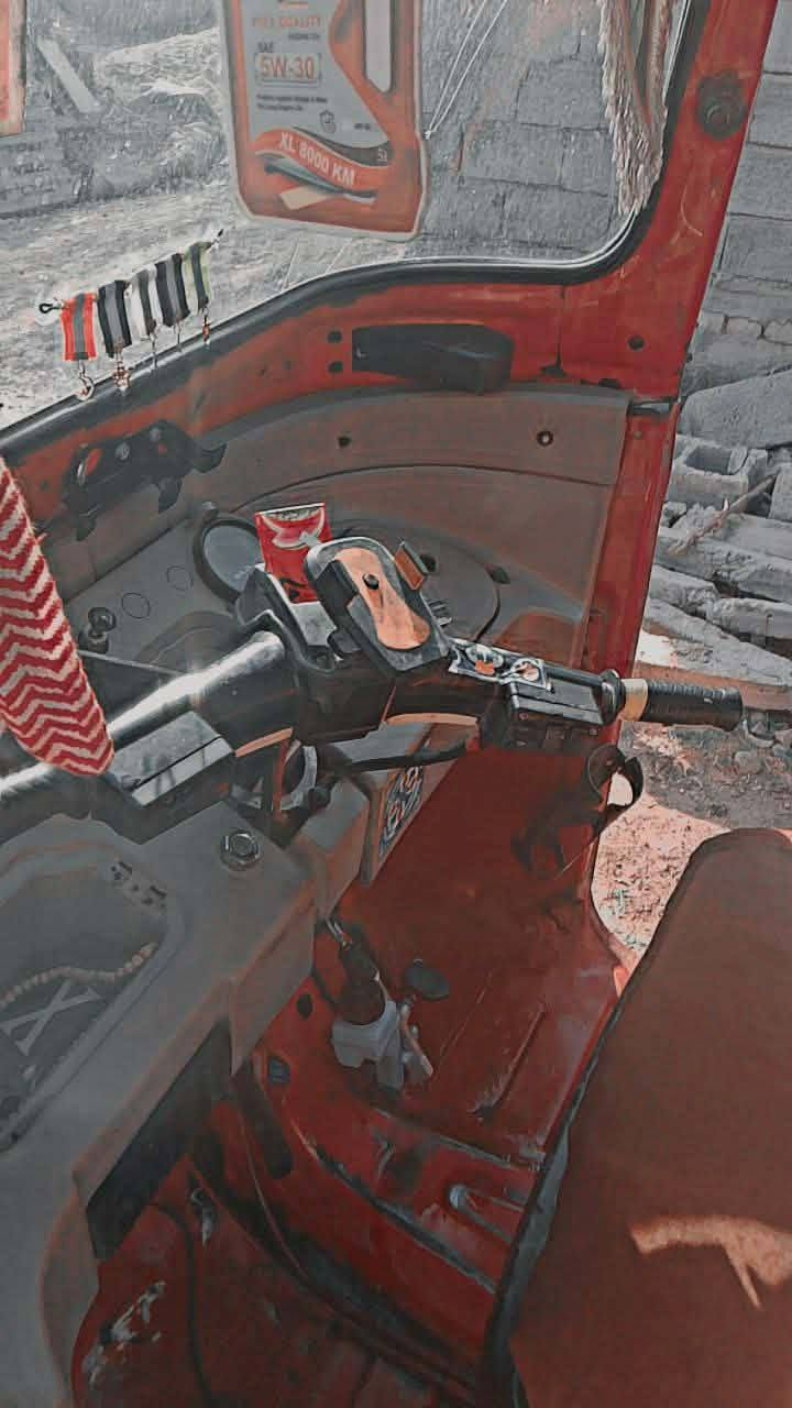 سلام عليكم تكتك 2018/11/11 محسوبه على 19 تكتك خير من الله مكينه واكسن خير تجي وشوف بعينك تكتك غراضه كله جديد السعر 4900 
المكان الشعله
أرقم *********** يوجد واتساب
لحد يصير براسي لوتي رجاء
