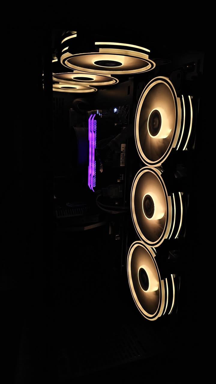 بيسي للبيع
سلام عليكم
بيسي للبيع استخدام قليل و بحالة ممتازة كل الكراتين موجودة 
i5 12400f
GPU 3060ti Zotac
M.B b660 prime plus asus
PSU 700W FSP
RAM 16GB CORSAIR VEGANCE PRO
HARD 256 NVME
CASE ALEXANDER WEISE 6 FAN RGB

KEYBOARD REDRAGON K550 YAMA
HEADSET LOGITECH G935
موجود هم شاشة
MONITOR GIGABYTE G27QC 2K 165HZ 1MS CURVE
مكاني بصرة و عندي توصيل
*********** واتساب
#بصرة #بيسي #للبيع #3060ti #pc #كارت #جديد #معالج
