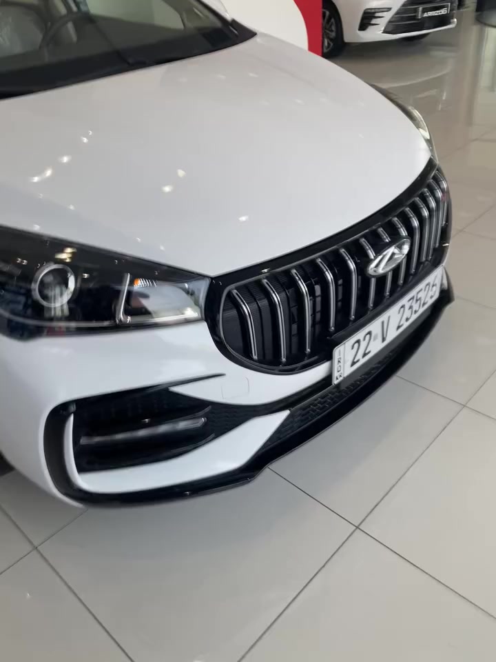 سلام عليكم عندي اريزو5 زيرو أريد أبيعه حاليه بشركه ١١٨ ورقه آني أبيعه من اخير 115 بدون أي معامل مديل 25 ومواصفاته معرفه رقم أربيل لستفسار واتساب***********
