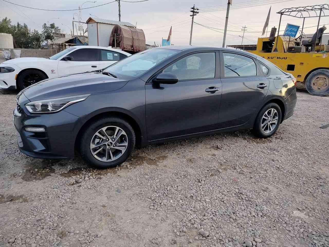 سلام عليكم عندي سيراتو خليجي 2019 رقم اربيل بسمي رايدها بمراوس فلاونزا 10 يحب يراوس يتصل رقمي ***********
