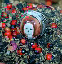 تحفه داودي أحمر فرعوني كلش قديم ،،،مصور تصويرين واضحات تاخذ وترحملي قط...