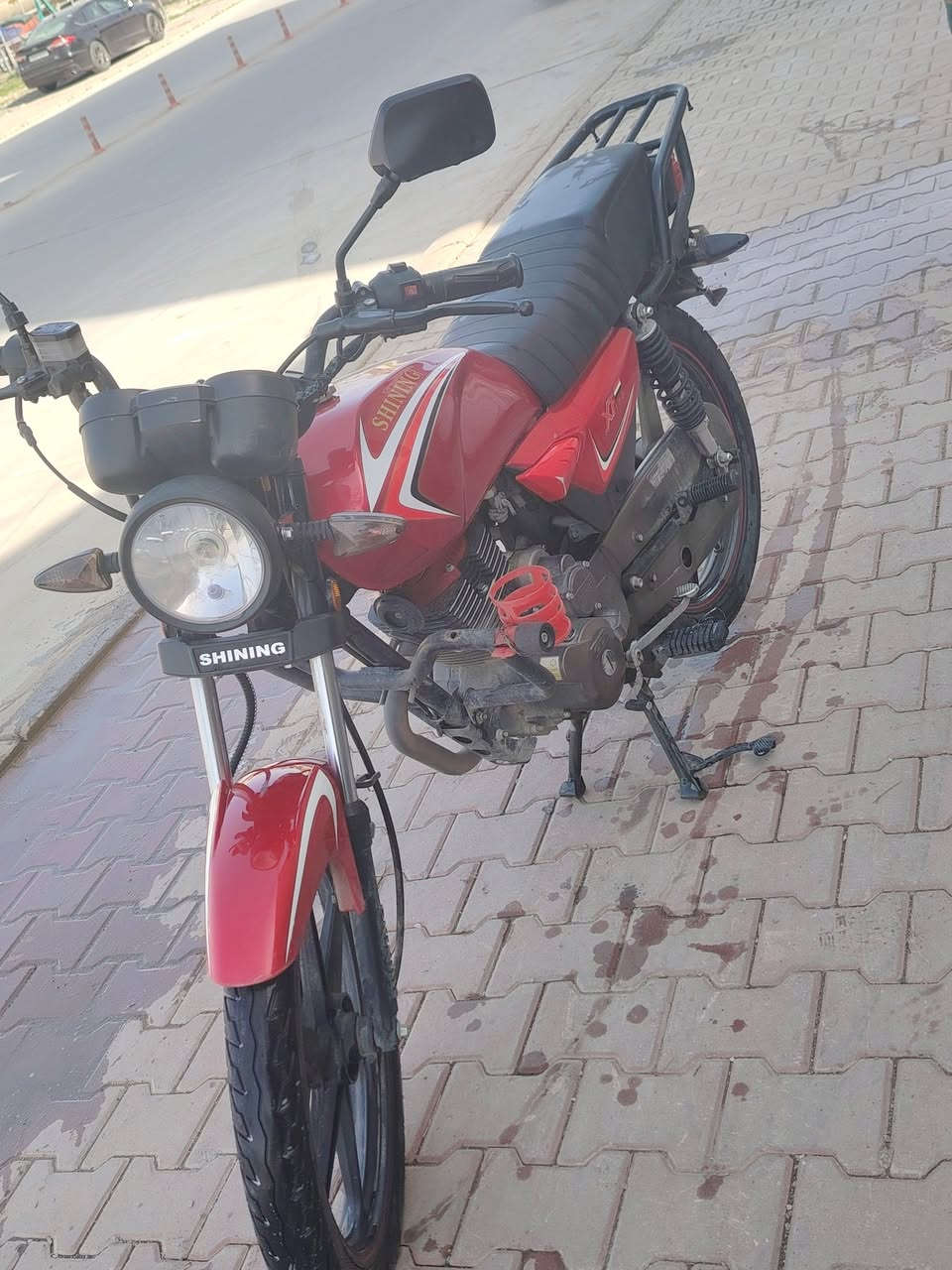 ماطور للبيع موديل 23
ماشي 24 الف
 سعره 675وبي مجال بصيط
***********
